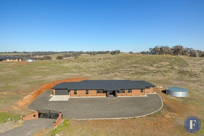/international/au/8-crowe-road-young-nsw-148491352/?lang=zh-cn