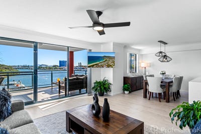 /international/au/202-20-22-little-street-forster-nsw-151436992/