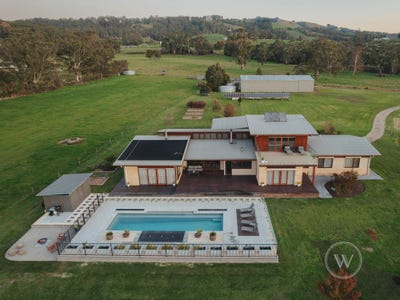 /international/au/205-hazeldean-road-yarragon-vic-151271188/
