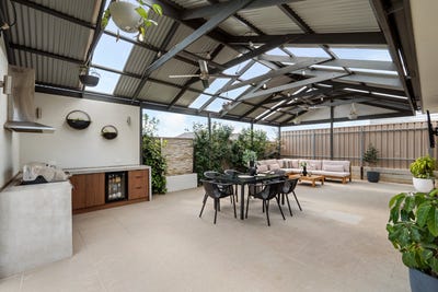 /international/au/34-beachport-road-seaford-rise-sa-152518372/