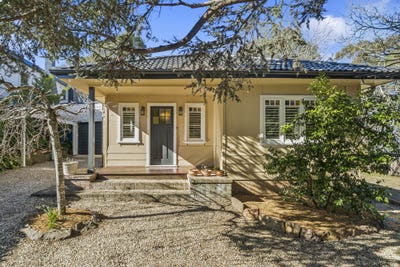 /international/au/12-abbey-st-leura-nsw-148381880/