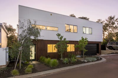 /international/au/13-5-curtis-street-dunsborough-wa-151447916/