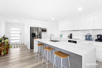 /international/au/12-valley-place-hidden-valley-qld-150828156/