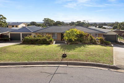 /international/au/45-mckenzie-crescent-gulfview-heights-sa-151159044/