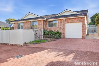 /international/au/215a-carpenter-street-st-marys-nsw-151815780/