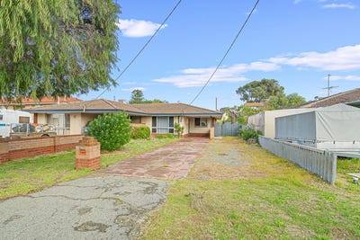 /international/au/39a-frederick-street-shoalwater-wa-151380124/