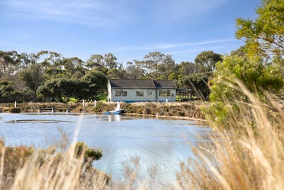 /international/au/4-mcdonald-road-queenscliff-vic-148263544/