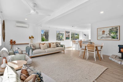 /international/au/1-entwood-avenue-coolum-beach-qld-151279320/