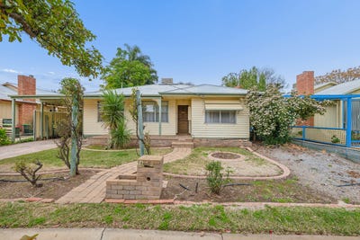 /international/au/16-avocado-street-mildura-vic-152065808/