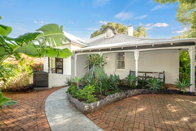 /international/au/17-mann-street-cottesloe-wa-151071748/