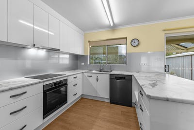 /international/au/15-campbell-street-millicent-sa-152543396/