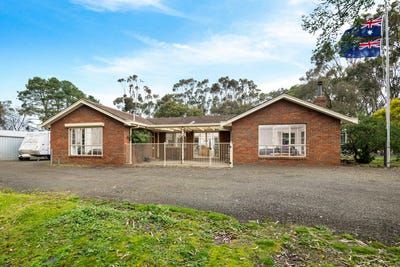 /international/au/90-mercer-street-teesdale-vic-152182880/
