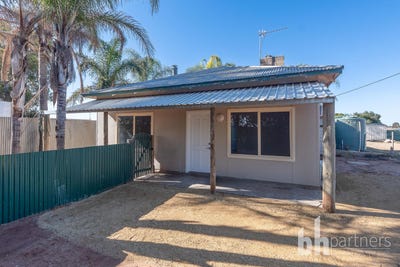 /international/au/297-tarcoola-street-renmark-west-sa-131654890/
