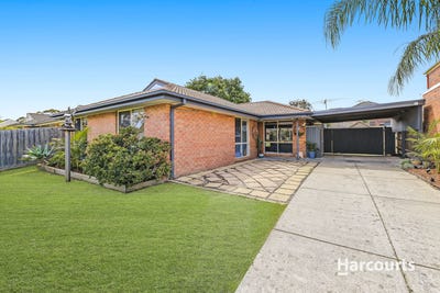 /international/au/10-kevin-close-beaconsfield-vic-152626064/