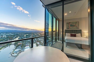 /international/au/13509-5-the-darling-avenue-broadbeach-qld-148515424/?lang=en