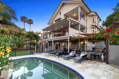 /international/au/2-ardmore-court-moffat-beach-qld-152095076/