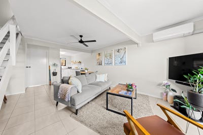 /international/au/68-3-amie-court-springwood-qld-151356204/
