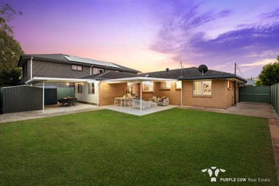 /international/au/9-farrow-street-daisy-hill-qld-152303264/