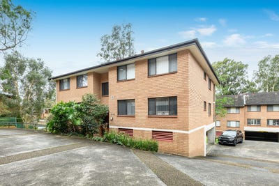 /international/au/15-8-12-railway-crescent-jannali-nsw-148698720/?lang=en