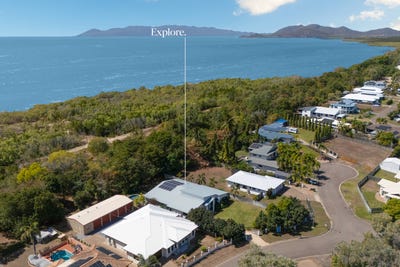 /international/au/46-livistonia-close-bushland-beach-qld-152103500/