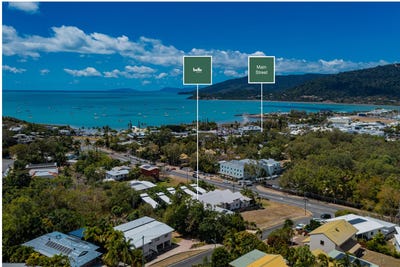 /international/au/12-14-waterson-way-airlie-beach-qld-152484672/