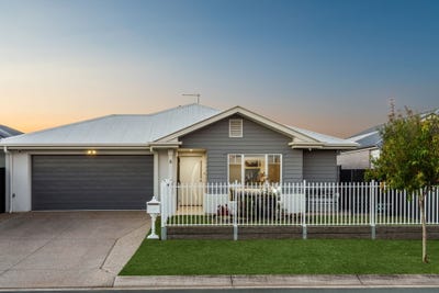 /international/au/8-elation-street-palmview-qld-148641704/?lang=fr