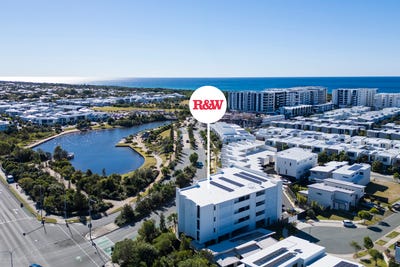 /international/au/21-6-barrel-street-bokarina-qld-148541440/