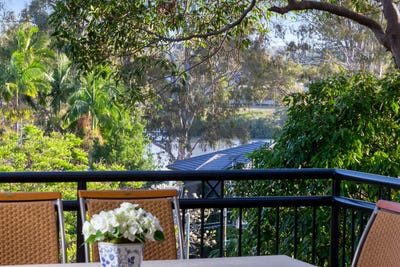 /international/au/4a-glencairn-avenue-indooroopilly-qld-150849284/