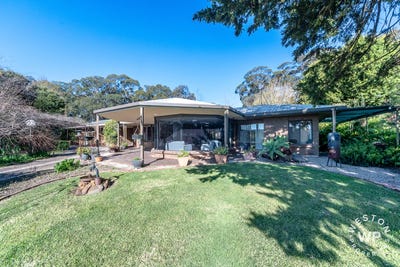 /international/au/90-peacock-road-north-lenswood-sa-152403672/