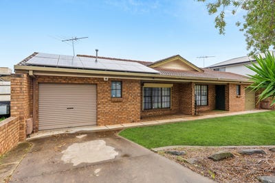 /international/au/1-13-riesling-street-morphett-vale-sa-151448568/