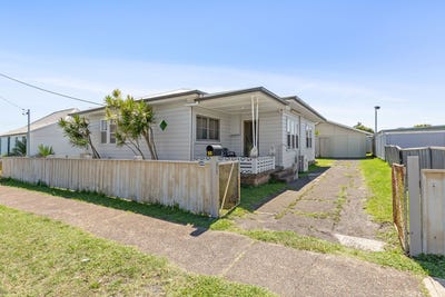 /international/au/11-lake-road-swansea-nsw-150663744/