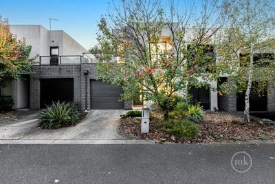 /international/au/3-diamond-boulevard-greensborough-vic-151264576/