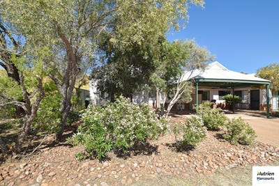 /international/au/1-66-cromwell-drive-desert-springs-nt-151015980/