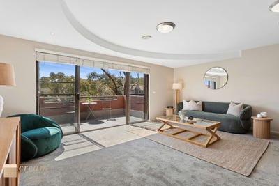 /international/au/21-7-hopegood-place-garran-act-152370768/