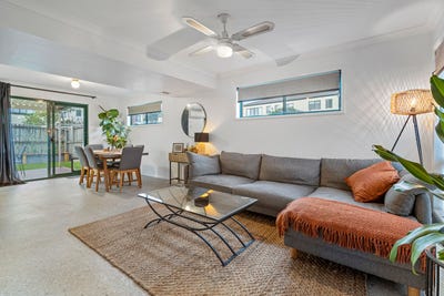/international/au/34-1-koala-town-road-upper-coomera-qld-151638464/
