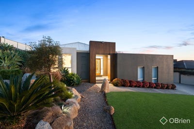 /international/au/18-wild-duck-way-beaconsfield-vic-148366524/