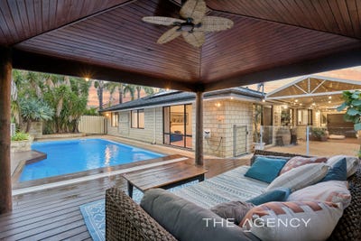 /international/au/16-kerlin-way-carramar-wa-151018436/