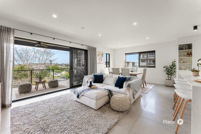 /international/au/7-16-atthow-parade-nundah-qld-152678872/