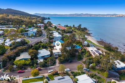 /international/au/22-belhaven-avenue-taroona-tas-152483228/