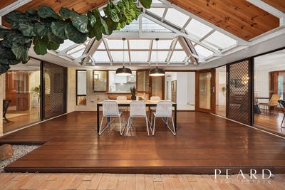 /international/au/24-colgrain-way-duncraig-wa-152648788/
