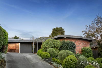 /international/au/7-sunray-court-donvale-vic-152685312/