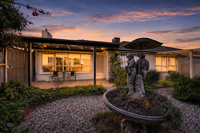 /international/au/99-anne-road-knoxfield-vic-150810700/