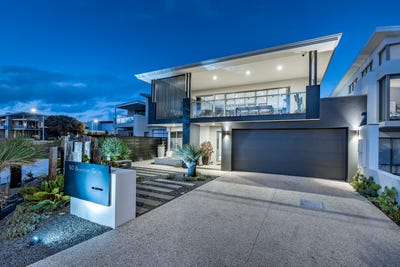 /international/au/60-beachside-drive-burns-beach-wa-151036036/