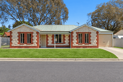 /international/au/2-15-marston-court-mount-barker-sa-152582060/