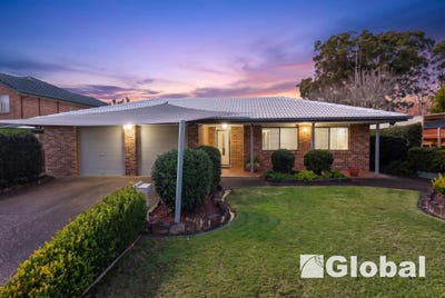 /international/au/44-dalwood-close-eleebana-nsw-151957804/