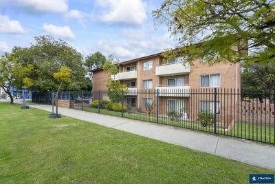 /international/au/8-171-hubert-street-east-victoria-park-wa-151176396/