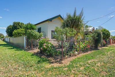 /international/au/133-merilba-street-narromine-nsw-152500144/
