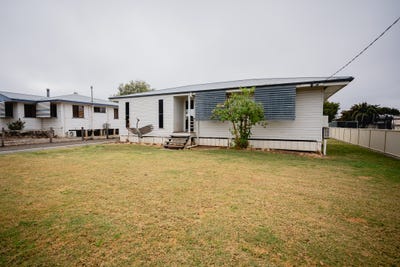 /international/au/122-currey-street-roma-qld-148604368/?lang=zh-tw