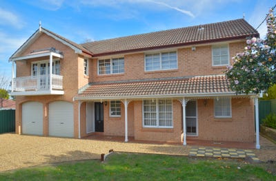 /international/au/3-maple-grove-wentworth-falls-nsw-148226712/
