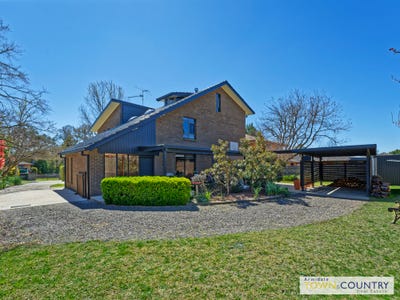 /international/au/32-short-street-armidale-nsw-152353432/